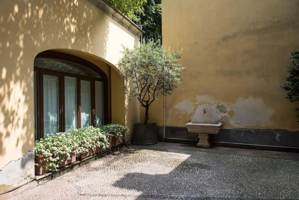 Apartamento Hidden Retreat - Duomo Milán Exterior foto